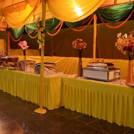 Hotel Arsh Residency Lucknow Zewnętrze zdjęcie
