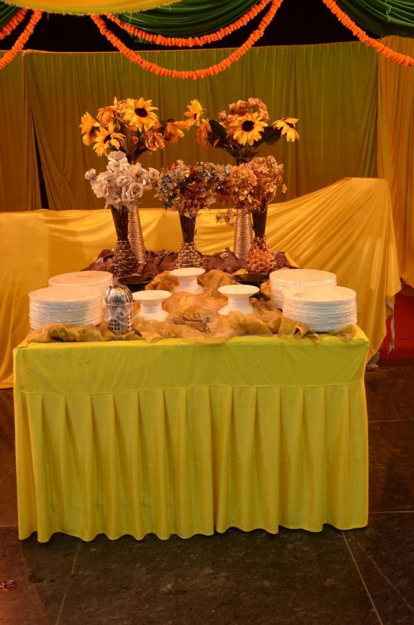 Hotel Arsh Residency Lucknow Zewnętrze zdjęcie