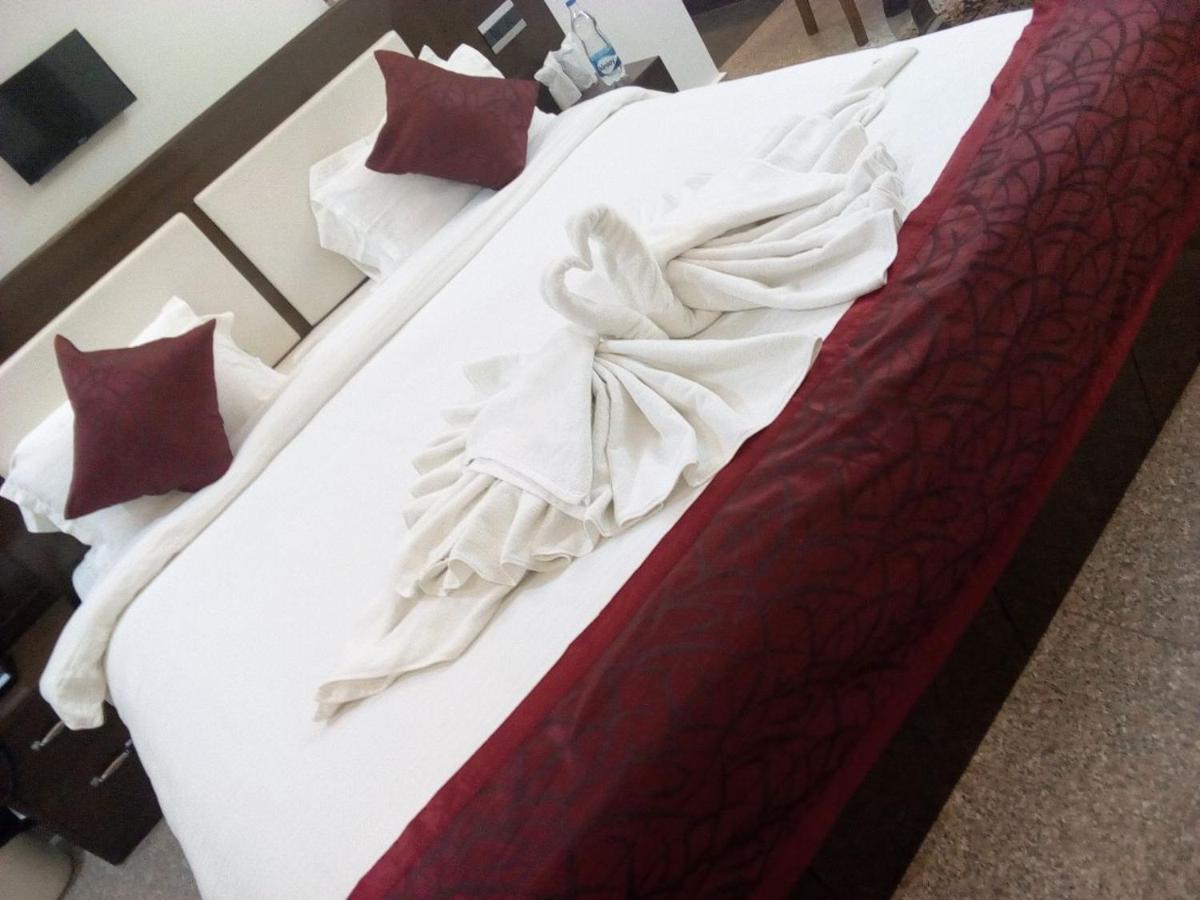 Hotel Arsh Residency Lucknow Zewnętrze zdjęcie