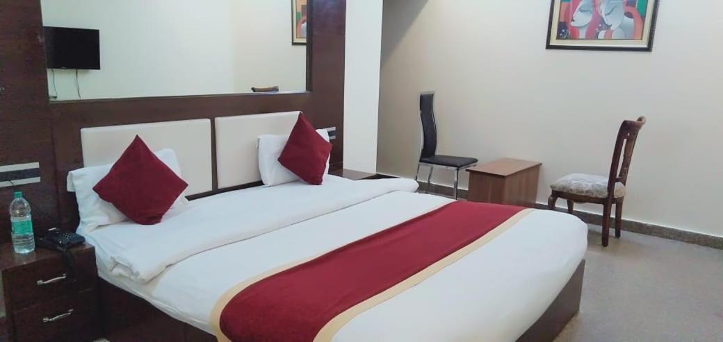 Hotel Arsh Residency Lucknow Zewnętrze zdjęcie