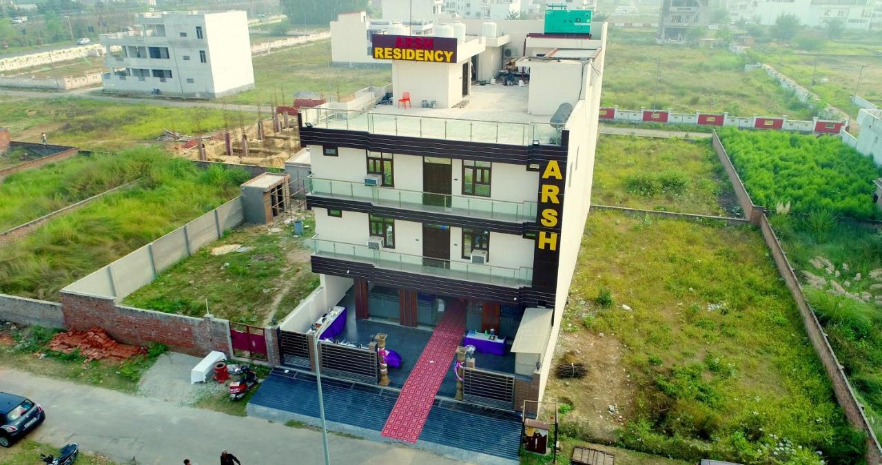 Hotel Arsh Residency Lucknow Zewnętrze zdjęcie
