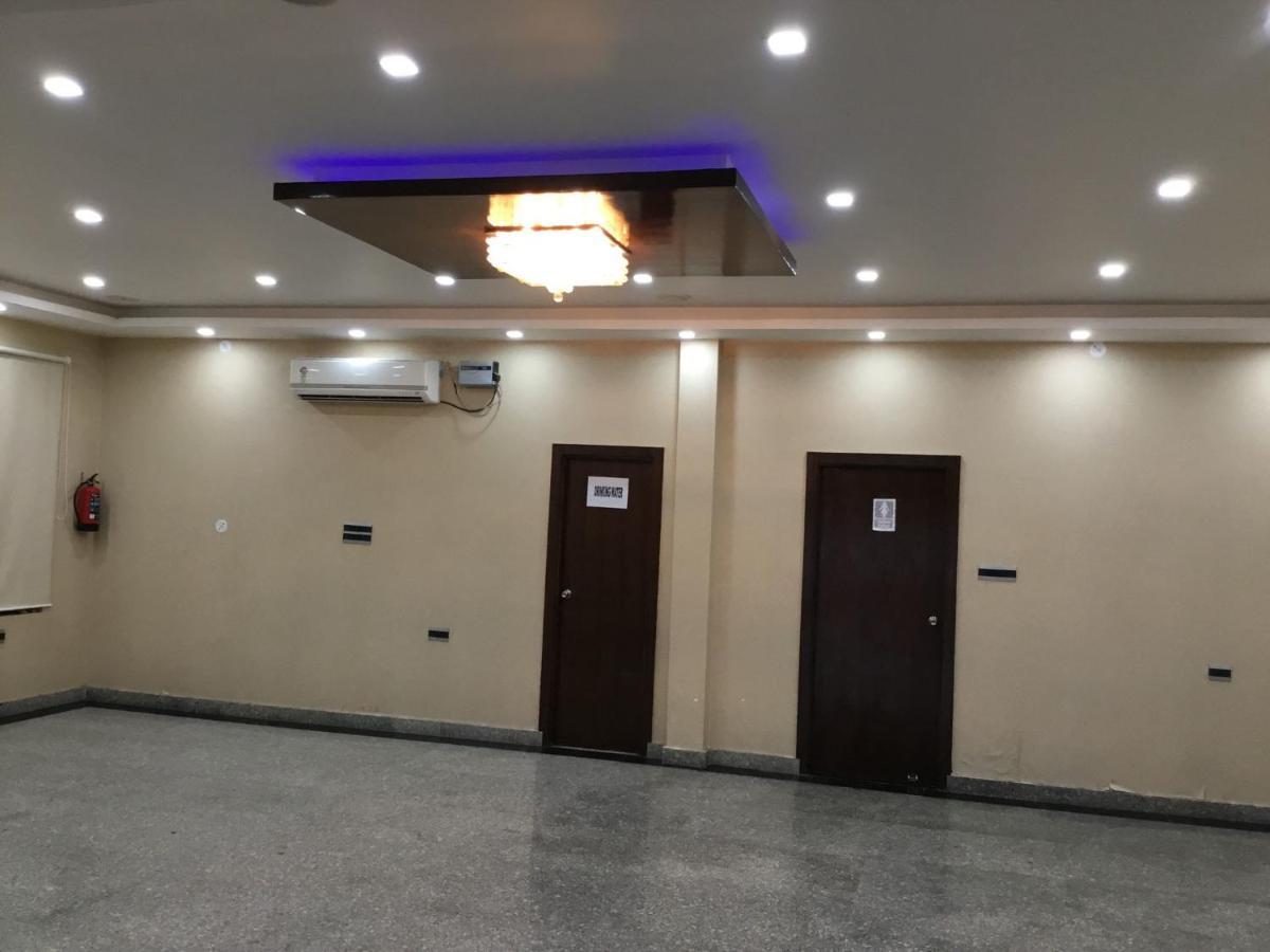 Hotel Arsh Residency Lucknow Zewnętrze zdjęcie
